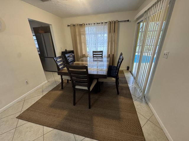 882 SE Walters Terrace, Port St. Lucie, Port St Lucie, FL 34983
