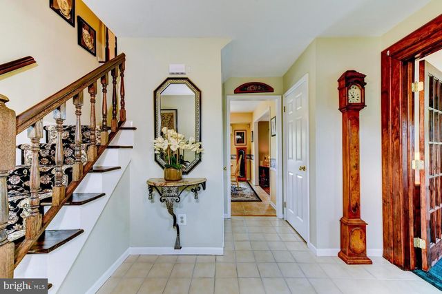 8 BRADFORD CT, Princeton Junction, NJ 08550