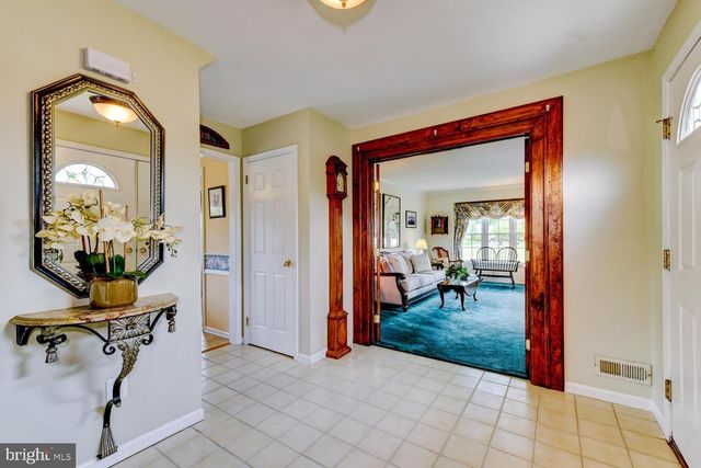 8 BRADFORD CT, Princeton Junction, NJ 08550