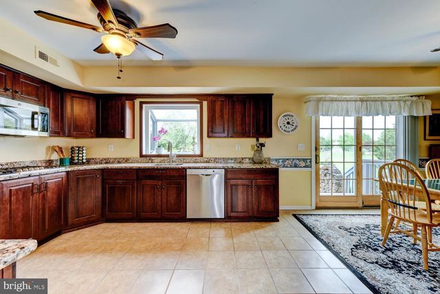8 BRADFORD CT, Princeton Junction, NJ 08550