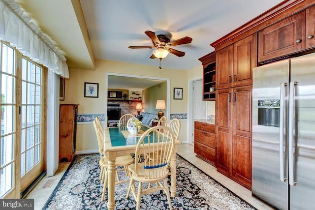 8 BRADFORD CT, Princeton Junction, NJ 08550