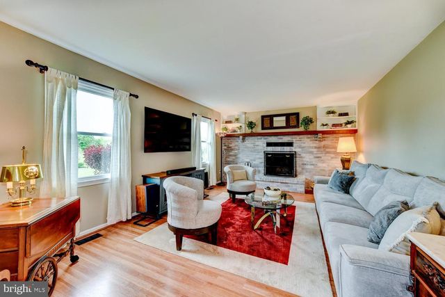 8 BRADFORD CT, Princeton Junction, NJ 08550