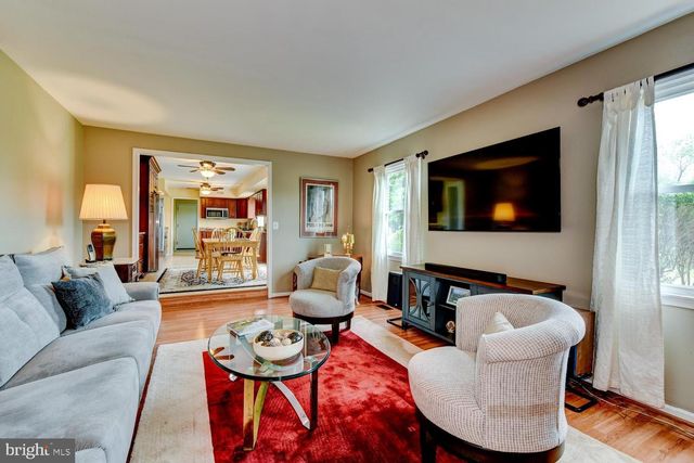 8 BRADFORD CT, Princeton Junction, NJ 08550