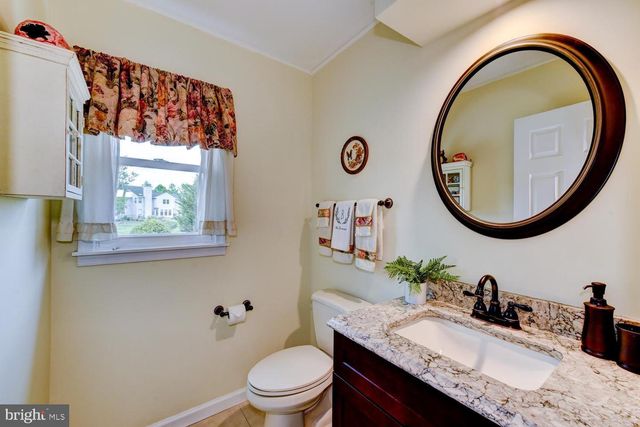 8 BRADFORD CT, Princeton Junction, NJ 08550