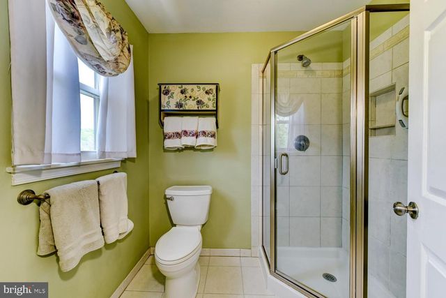 8 BRADFORD CT, Princeton Junction, NJ 08550