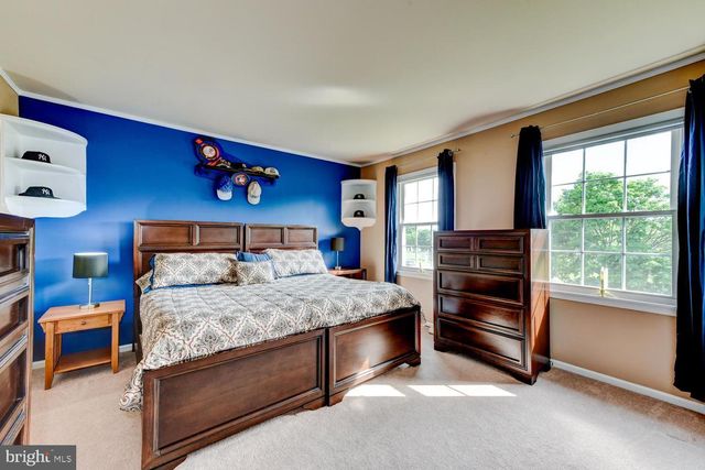 8 BRADFORD CT, Princeton Junction, NJ 08550