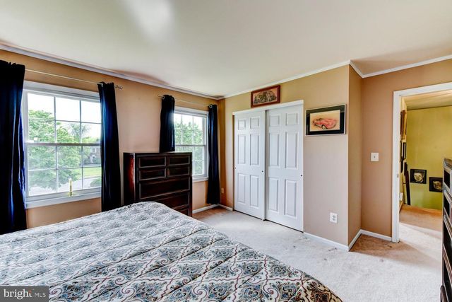 8 BRADFORD CT, Princeton Junction, NJ 08550