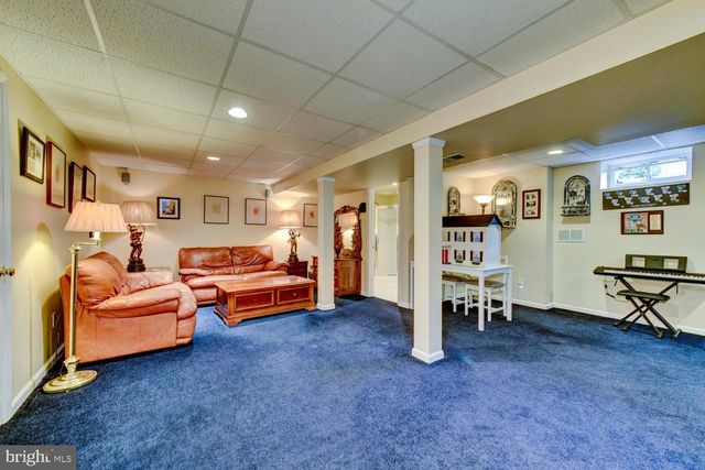 8 BRADFORD CT, Princeton Junction, NJ 08550