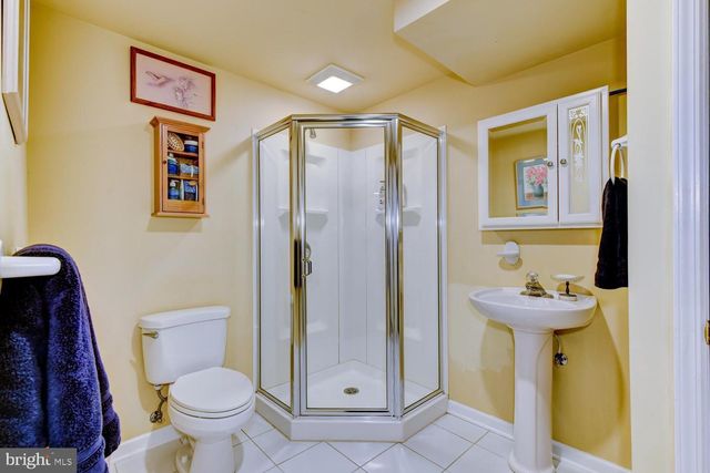 8 BRADFORD CT, Princeton Junction, NJ 08550