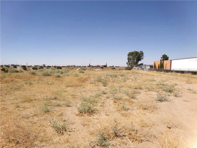 0 Palm, Oak Hills, CA 92344