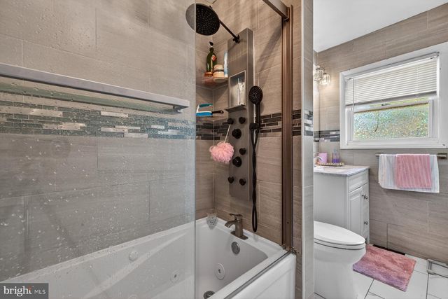 9414 WYATT DR, Lanham, MD 20706