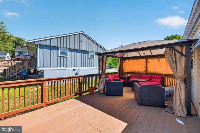 9414 WYATT DR, Lanham, MD 20706