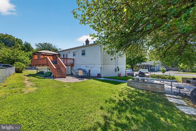 9414 WYATT DR, Lanham, MD 20706