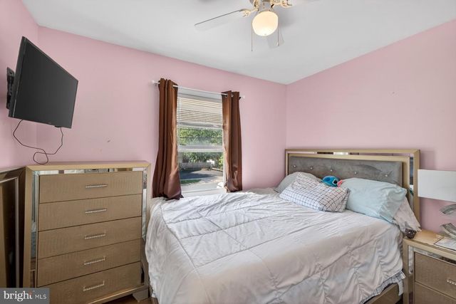 9414 WYATT DR, Lanham, MD 20706