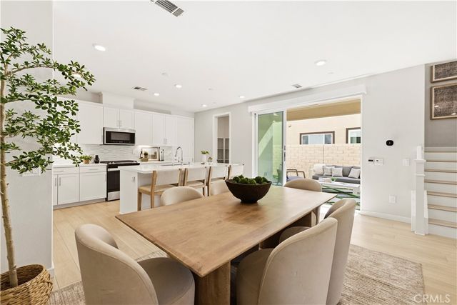 27637 Ensemble, Valencia, CA 91381