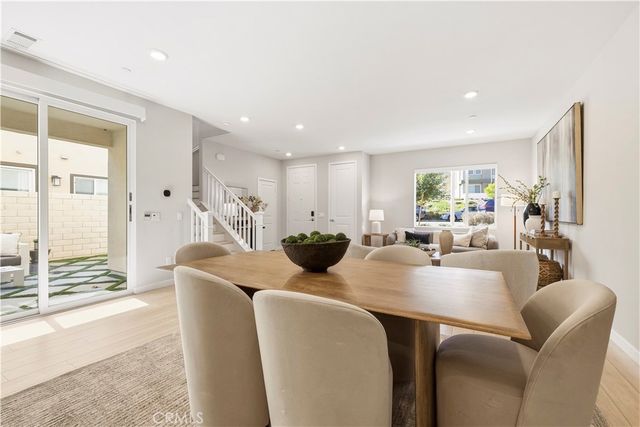 27637 Ensemble, Valencia, CA 91381