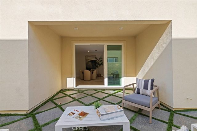 27637 Ensemble, Valencia, CA 91381