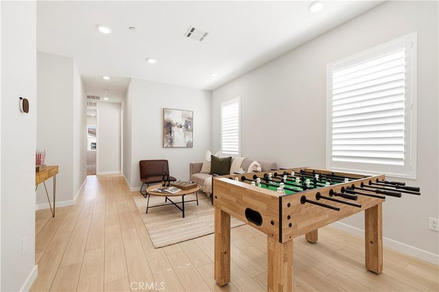 27637 Ensemble, Valencia, CA 91381