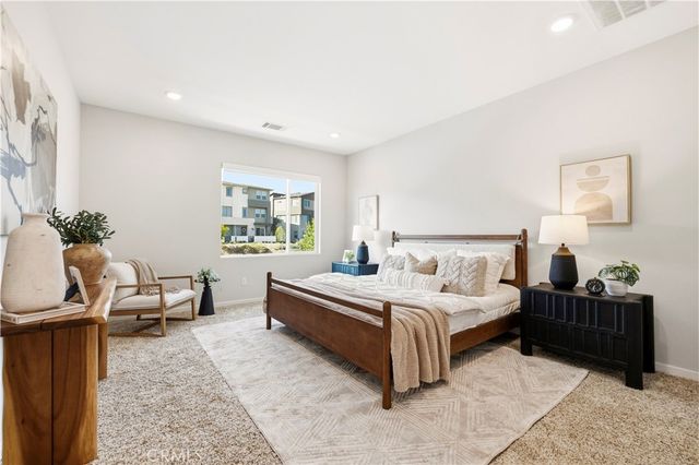 27637 Ensemble, Valencia, CA 91381