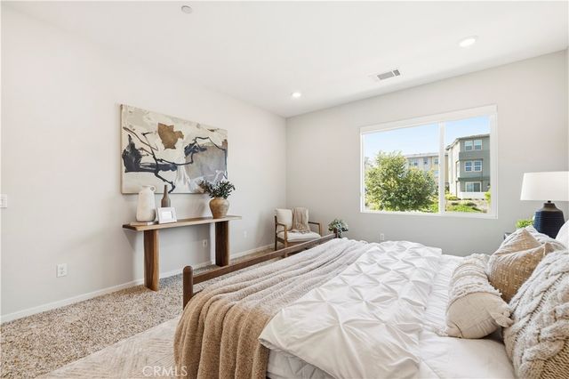 27637 Ensemble, Valencia, CA 91381