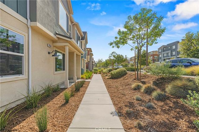 27637 Ensemble, Valencia, CA 91381