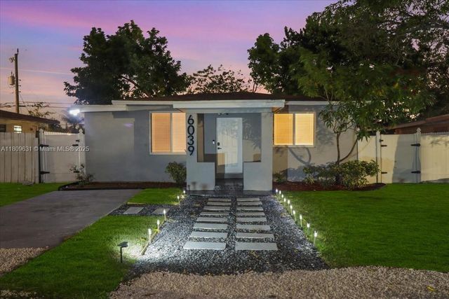 6039 SW 38th St, Miramar, FL 33023