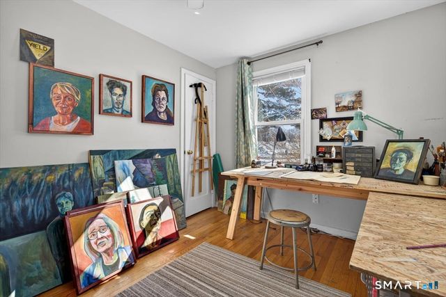 12 Pond Road, Hamden, CT 06514