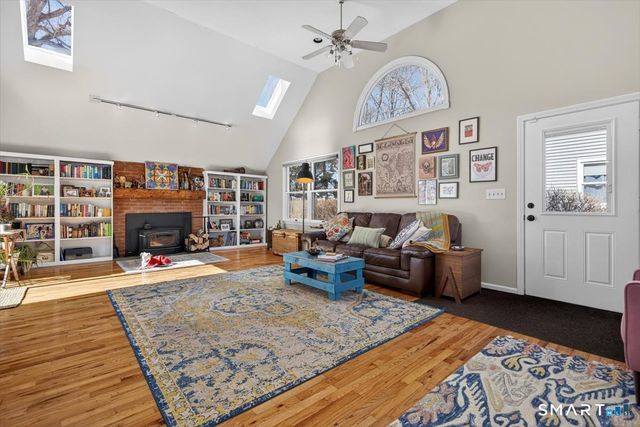 12 Pond Road, Hamden, CT 06514