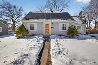 12 Pond Road, Hamden, CT 06514