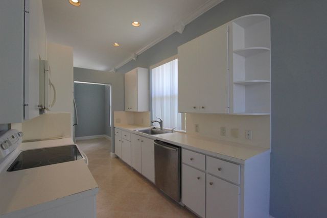 240 Sussex Circle, Jupiter, FL 33458