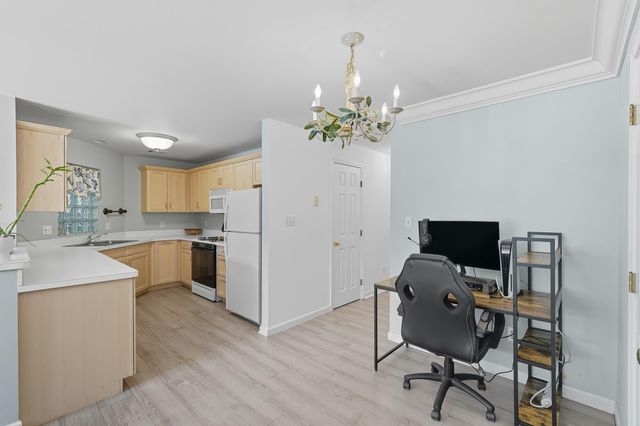 2649 Georgetowne Drive B2, Highland, IN 46322