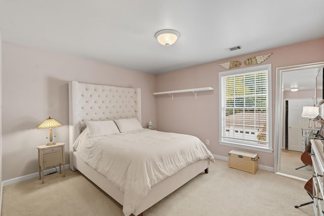 2649 Georgetowne Drive B2, Highland, IN 46322