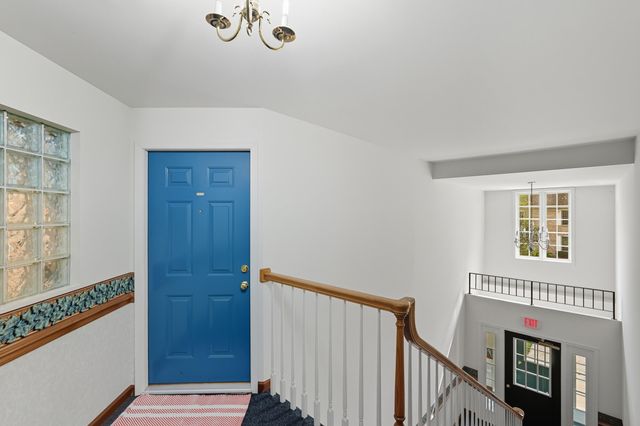 2649 Georgetowne Drive B2, Highland, IN 46322