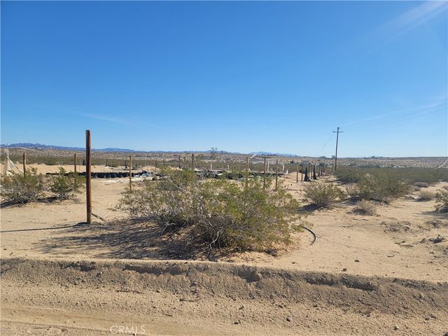 2255 SHOOTING STAR, 29 Palms, CA 92277