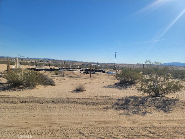 2255 SHOOTING STAR, 29 Palms, CA 92277