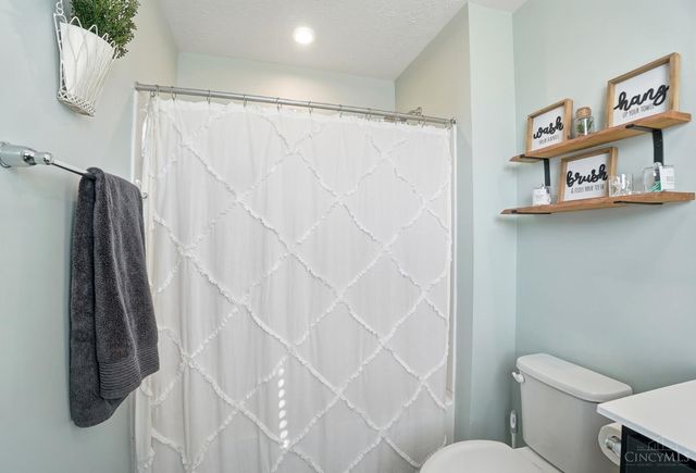 8994 Camberley Street, Harrison, OH 45030