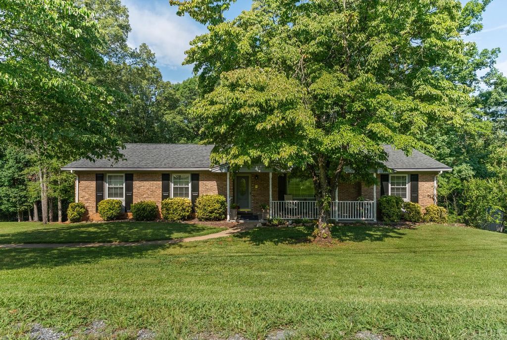 1604 Avondale Drive, Altavista, VA 24517