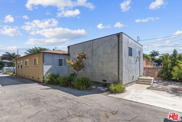 4057 Tivoli Avenue, Los Angeles, CA 90066