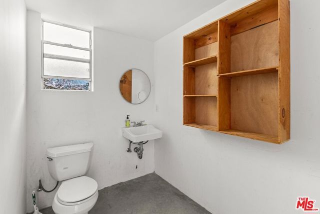 4057 Tivoli Avenue, Los Angeles, CA 90066