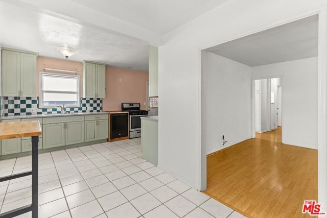 4057 Tivoli Avenue, Los Angeles, CA 90066