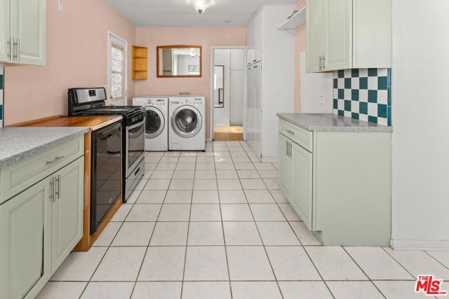 4057 Tivoli Avenue, Los Angeles, CA 90066
