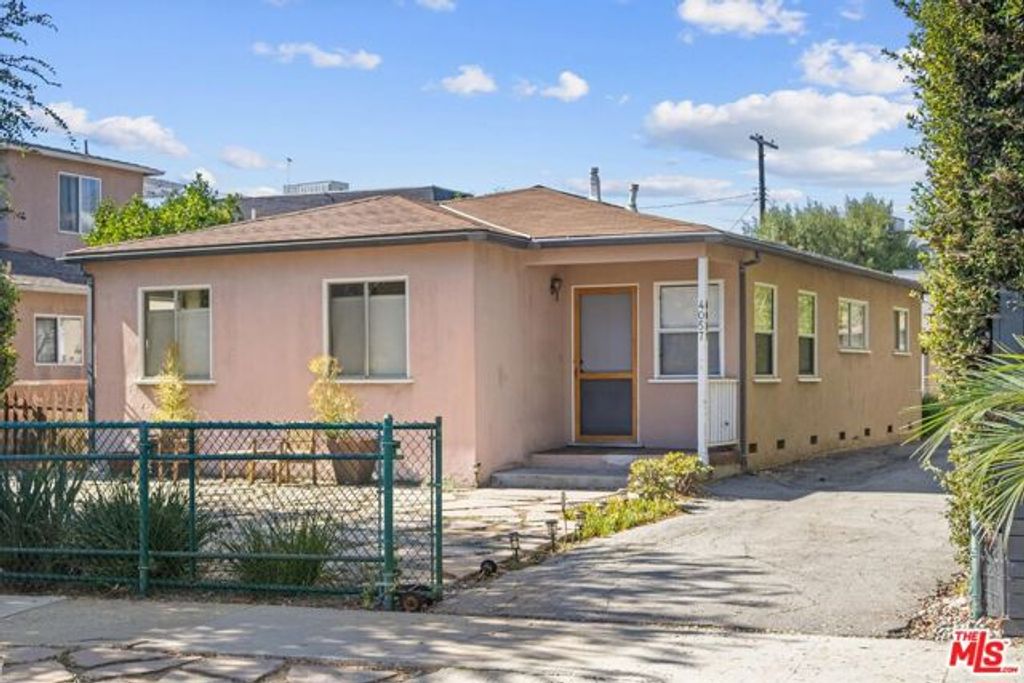 4057 Tivoli Avenue, Los Angeles, CA 90066