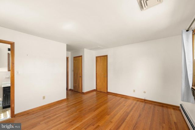 405 LAKELAWN DR, Milford, DE 19963
