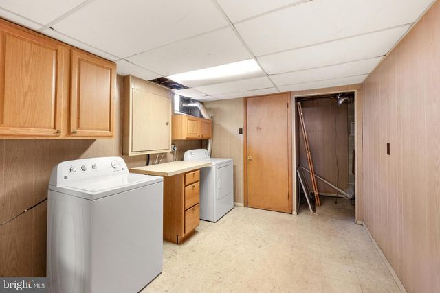 405 LAKELAWN DR, Milford, DE 19963