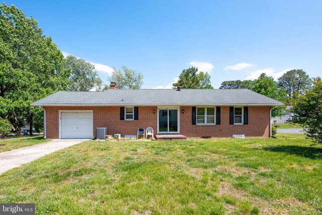 405 LAKELAWN DR, Milford, DE 19963