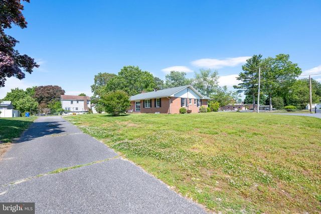 405 LAKELAWN DR, Milford, DE 19963