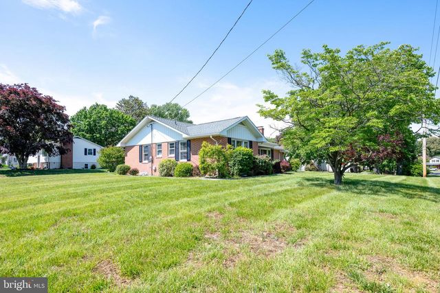 405 LAKELAWN DR, Milford, DE 19963