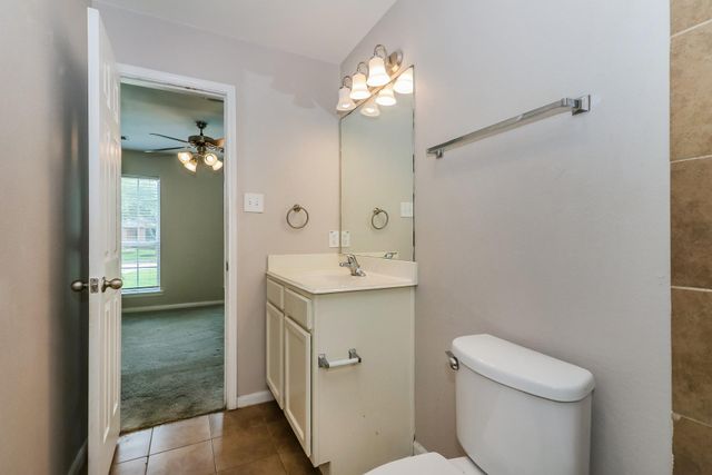 5119 Panay Park Drive, Houston, TX 77048