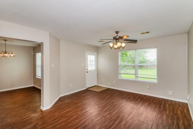 5119 Panay Park Drive, Houston, TX 77048