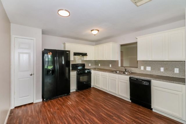 5119 Panay Park Drive, Houston, TX 77048